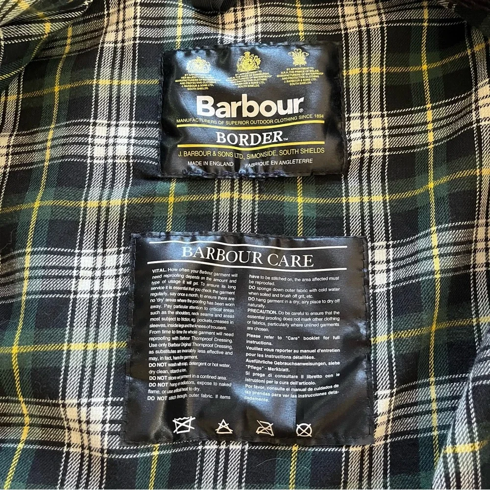 🤍 guc | Barbour | classic waxed olive green jacket - Picture 8 of 11